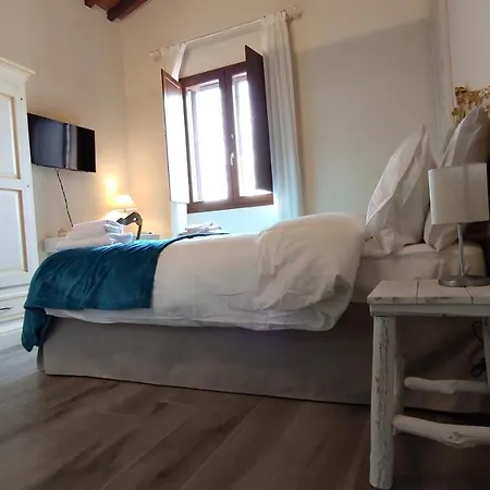 Le Macine Di San Salvadore بيت للعطل